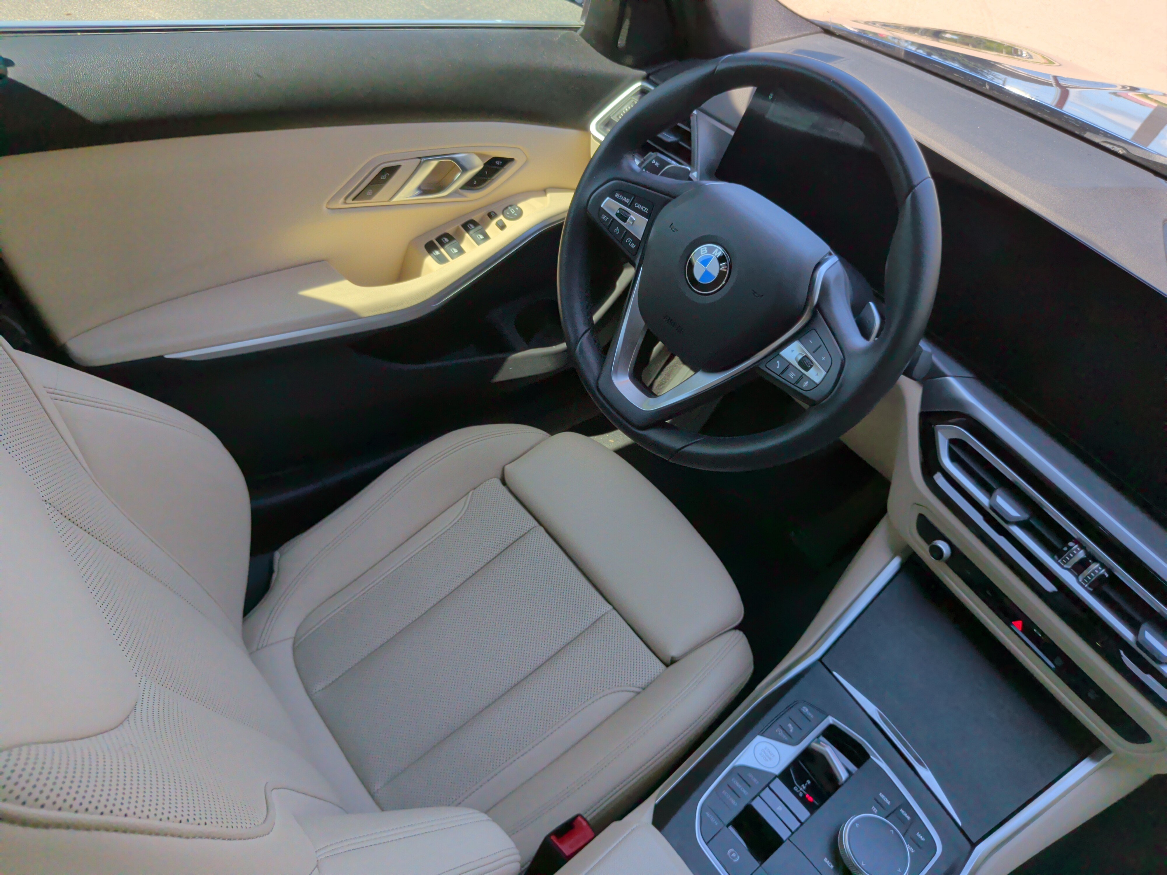 Certified 2024 BMW 330i Sedan w/ Convenience Package RWD image 33