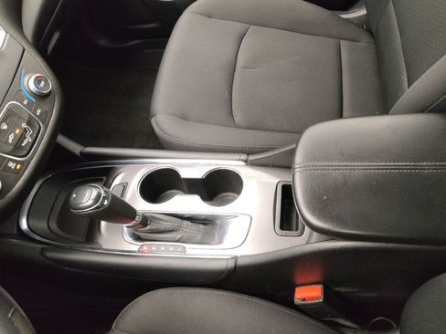 Used 2017 Chevrolet Malibu LT image 26