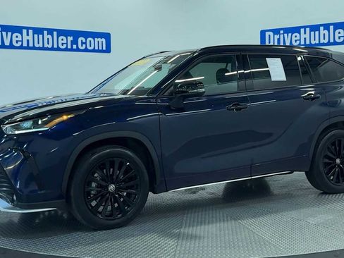 Used 2025 Toyota Highlander XSE AWD/4WD image 4