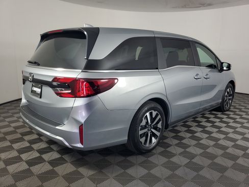 New 2026 Honda Odyssey EX-L image 4