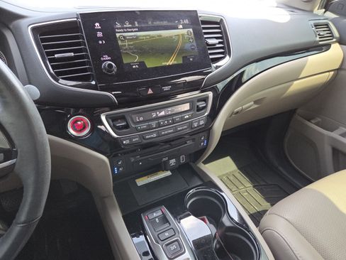 Used 2022 Honda Pilot Elite image 31