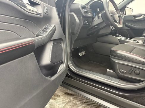 Used 2023 Ford Escape ST-Line Select w/ Tech Pack #2 AWD/4WD image 16