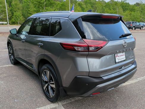 Used 2023 Nissan Rogue SL AWD/4WD image 6