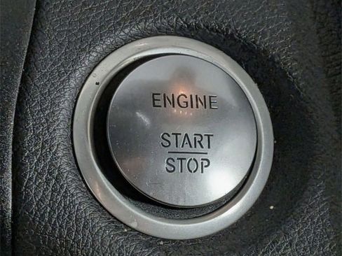 Used 2018 Mercedes-Benz C 300 C 300 image 21