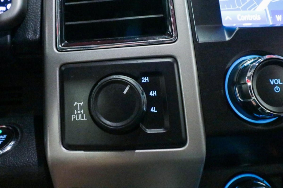 Used 2021 Ford F250 Lariat AWD/4WD image 22