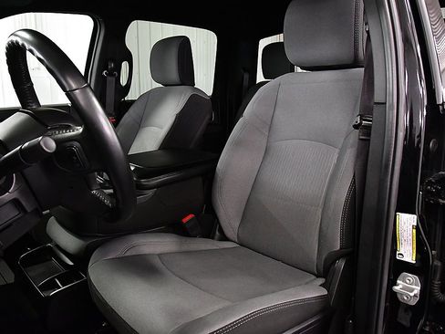 Used 2024 RAM 2500 Big Horn image 27