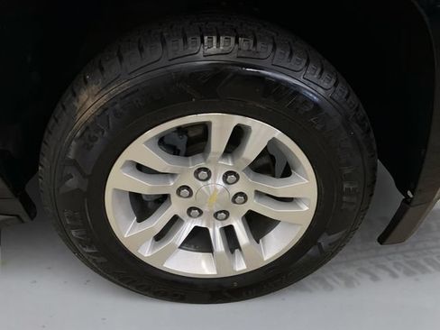 Used 2018 Chevrolet Suburban LT AWD/4WD image 16