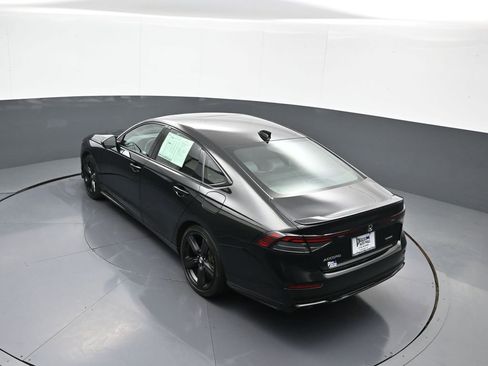 Used 2023 Honda Accord Sport image 38