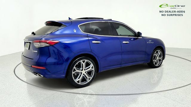 Used 2023 Maserati Levante GT AWD/4WD image 9