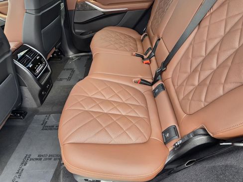 New 2026 BMW X7 xDrive40i image 12