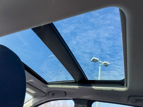 Certified 2025 Nissan Kicks SV w/ SV Premium Package image 9