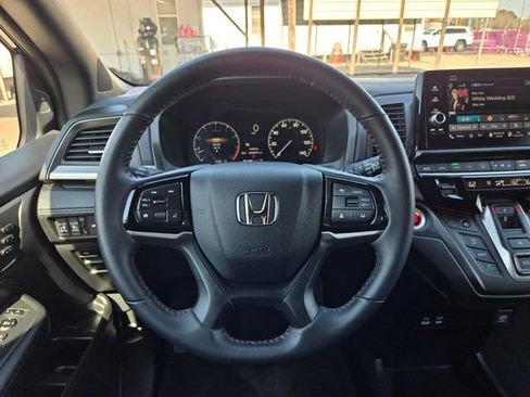 Used 2025 Honda Odyssey Sport-L image 20