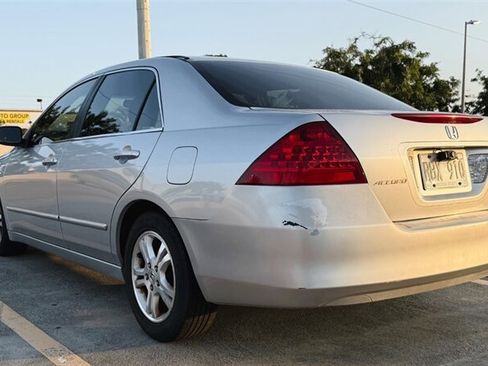 Used 2007 Honda Accord SE image 3