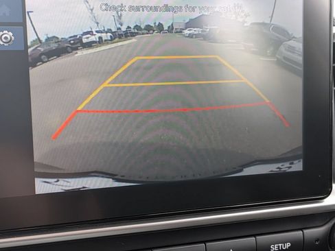 Certified 2024 Hyundai Venue SE FWD image 21