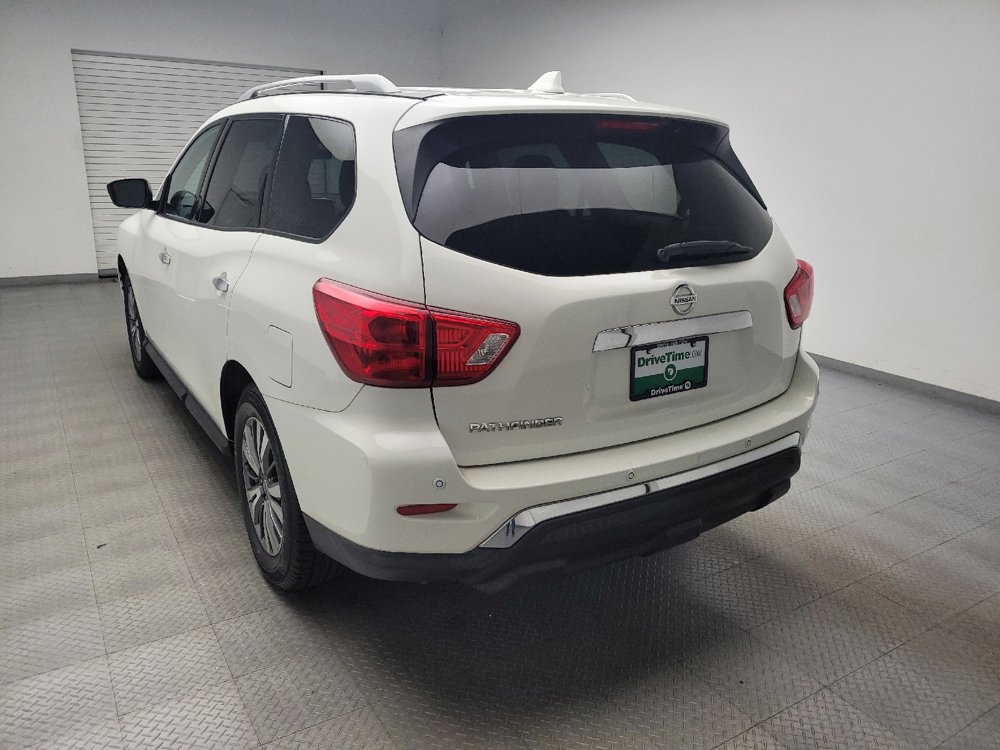 Used 2020 Nissan Pathfinder S FWD image 5