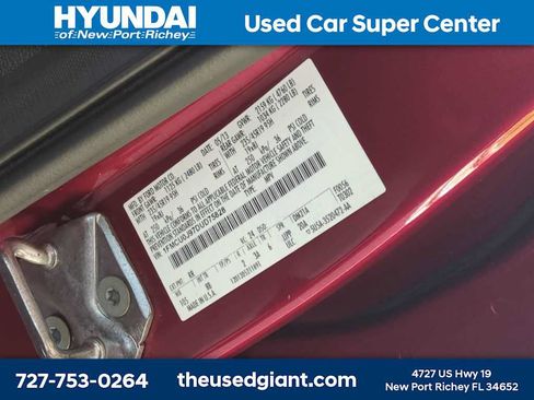 Used 2013 Ford Escape Titanium w/ Parking Technology Pkg FWD image 32