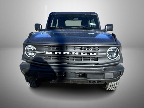 New 2025 Ford Bronco 2-Door image 2
