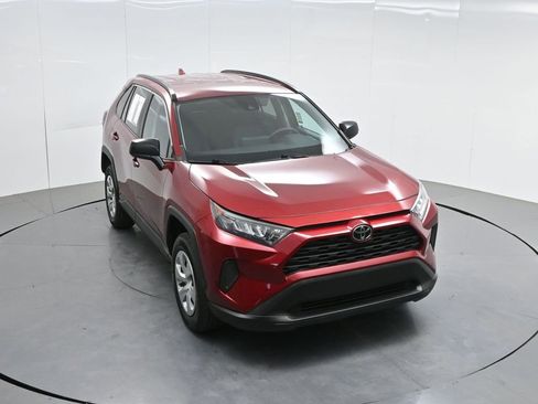 Used 2021 Toyota RAV4 LE w/ Carpet Mat Package (TMS) FWD image 40