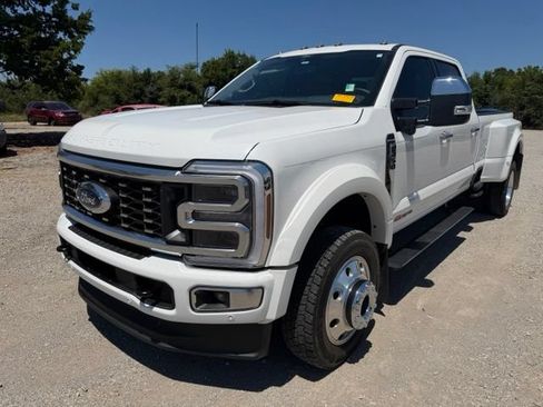 Used 2026 Ford F450 Platinum w/ Platinum Plus Package AWD/4WD image 1