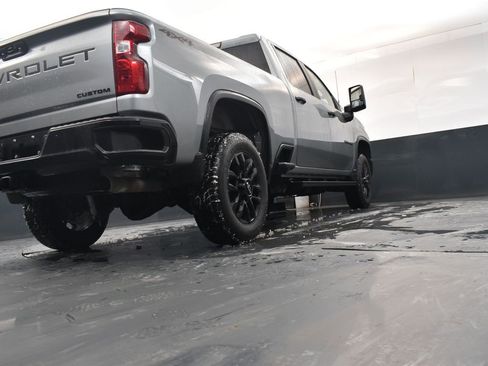Certified 2025 Chevrolet Silverado 2500 Custom w/ Custom Convenience Package image 14