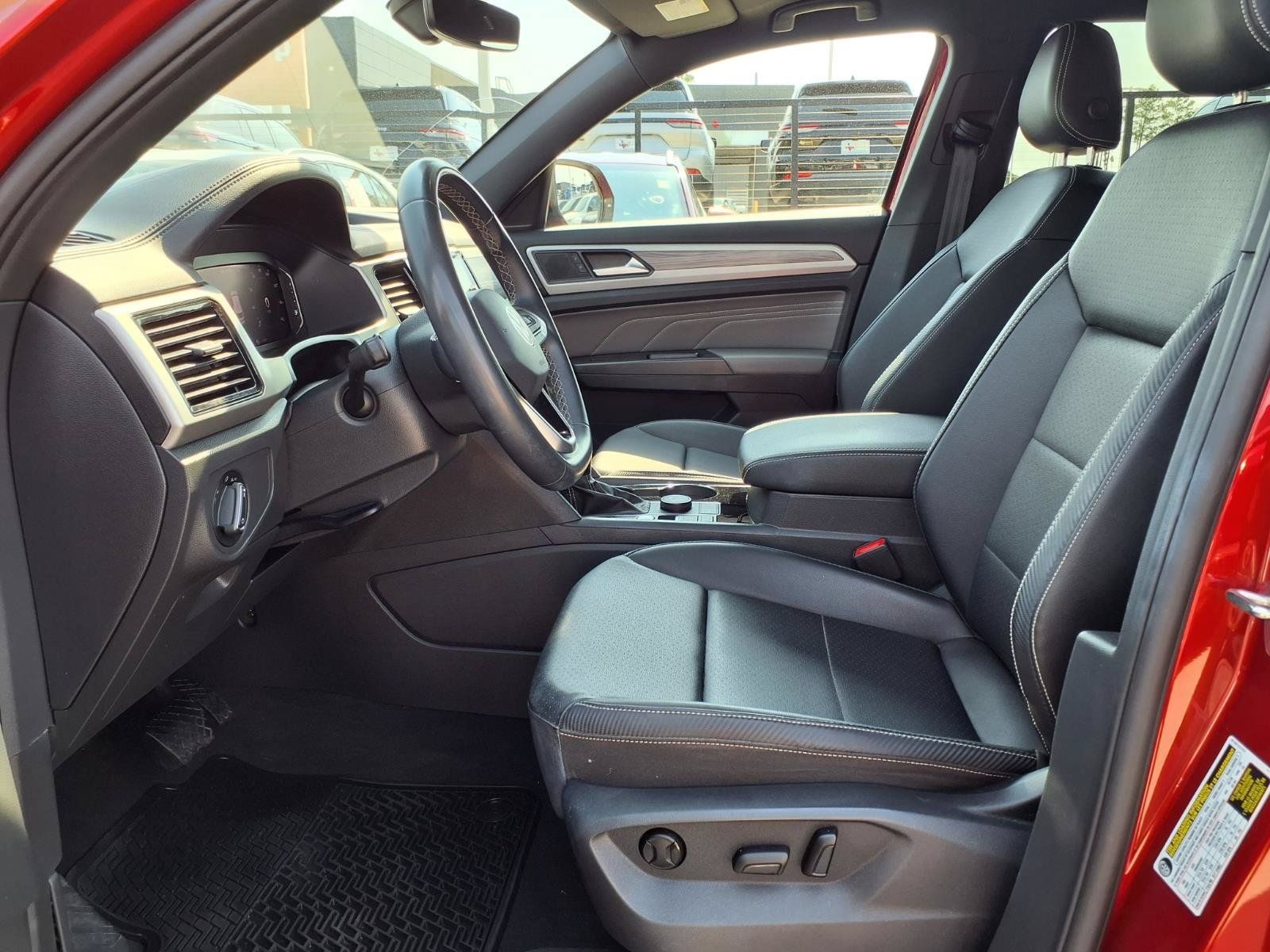 Used 2023 Volkswagen Atlas Cross Sport SE AWD/4WD image 9