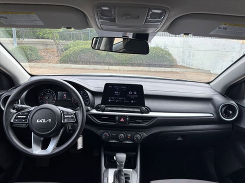 Used 2024 Kia Forte LXS FWD image 31