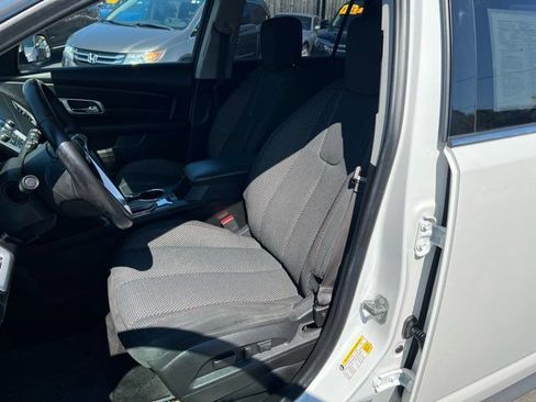 Used 2017 GMC Terrain SLE w/ Convenience Package FWD image 8