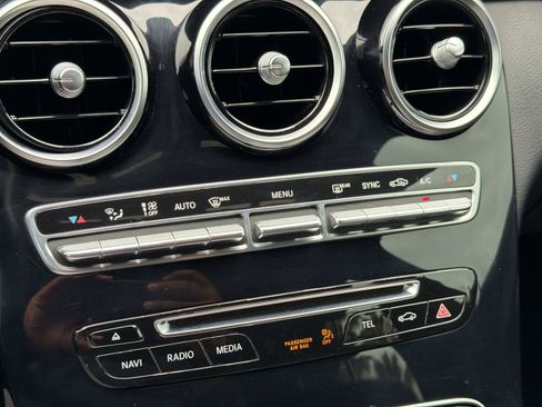 Used 2018 Mercedes-Benz C 300 Sedan image 21