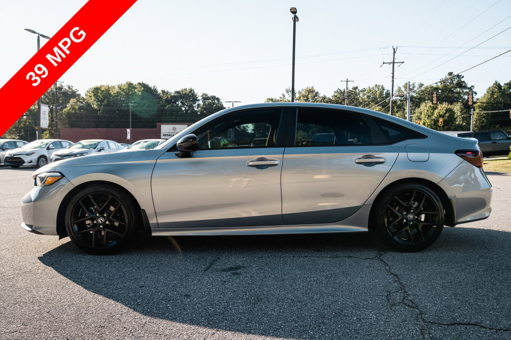 Used 2025 Honda Civic Sport image 4