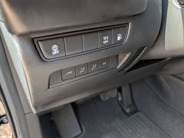 Certified 2025 MAZDA CX-50 AWD 2.5 Hybrid w/ Premium Pkg image 32