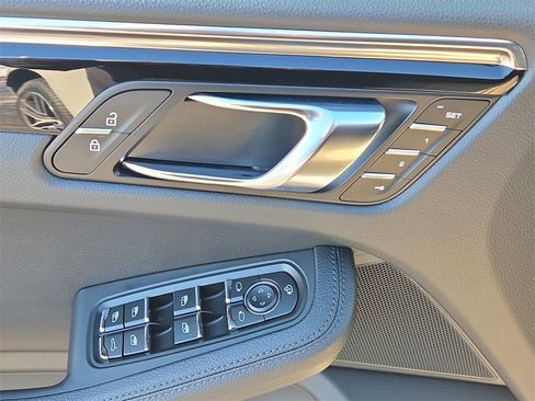 Certified 2026 Porsche Macan Turbo image 7