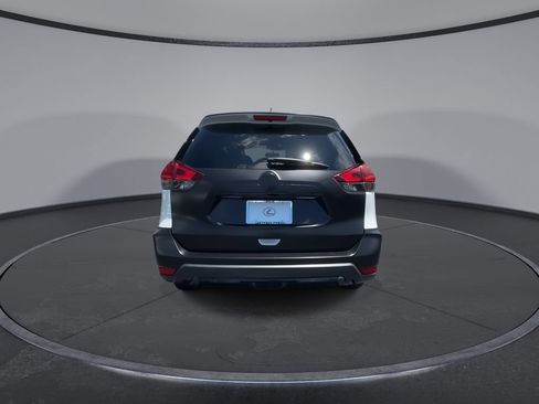 Used 2017 Nissan Rogue SV FWD image 6