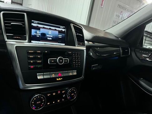 Used 2014 Mercedes-Benz GL 450 4MATIC image 21