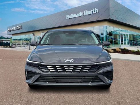 New 2026 Hyundai Elantra SE image 12