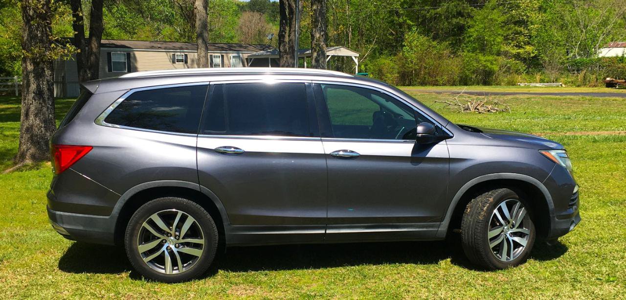 Used 2017 Honda Pilot Elite image 7