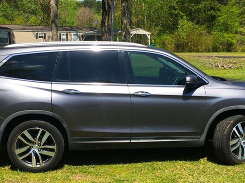 Used 2017 Honda Pilot Elite image 7