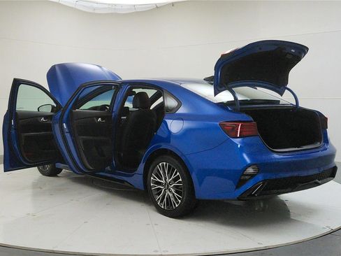 Used 2022 Kia Forte GT-Line w/ GT-Line Technology Package image 12