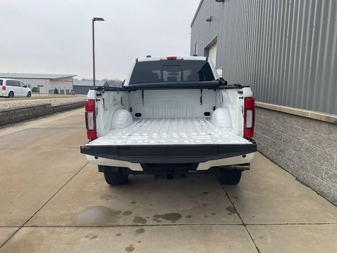 Used 2022 Ford F250 Platinum w/ FX4 Off-Road Package image 24