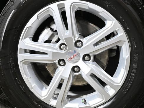 Used 2018 GMC Terrain SLE w/ Driver Convenience Package AWD/4WD image 34