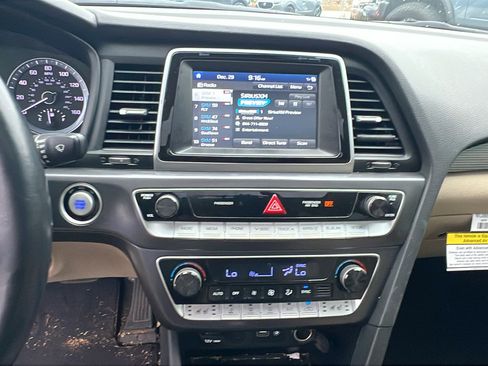 Used 2019 Hyundai Sonata Limited image 31