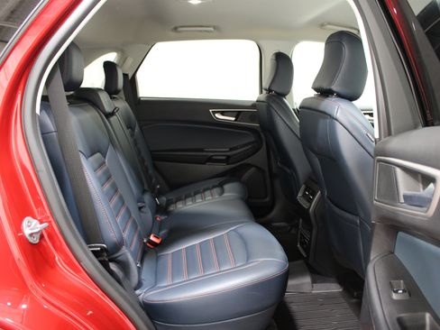 Used 2024 Ford Edge SEL w/ Sport Appearance Package AWD/4WD image 25