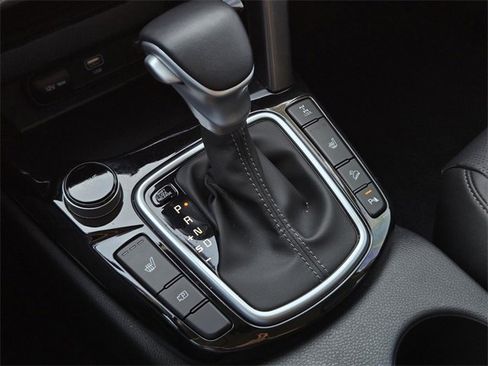 Certified 2025 Kia Seltos SX image 26