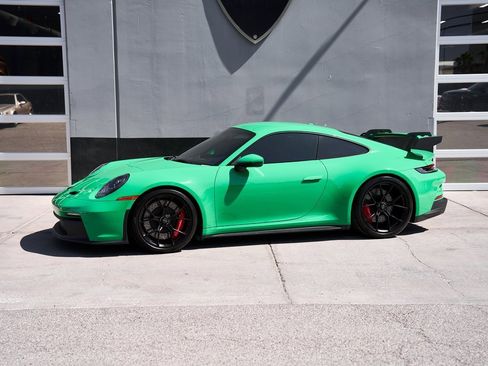 Used 2022 Porsche 911 GT3 image 5