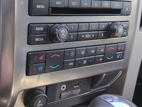 Used 2012 Ford F150 Raptor w/ Raptor Luxury Pkg image 28