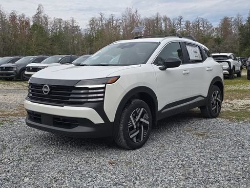 New 2026 Nissan Kicks SV w/ Cold Weather Package FWD image 4