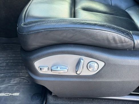 Used 2018 Porsche Macan Sport Edition image 20