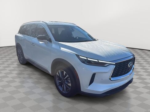 Certified 2025 INFINITI QX60 Luxe w/ Cargo Package image 4