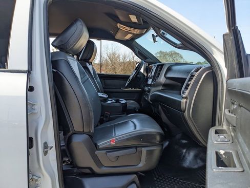 Used 2022 RAM 2500 Tradesman w/ Chrome Appearance Group image 42