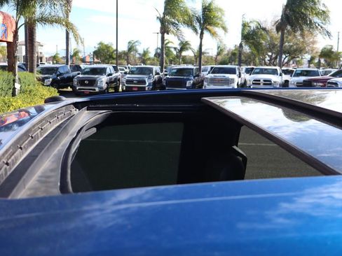 Used 2018 Ford F150 Raptor w/ Equipment Group 802A Luxury image 28