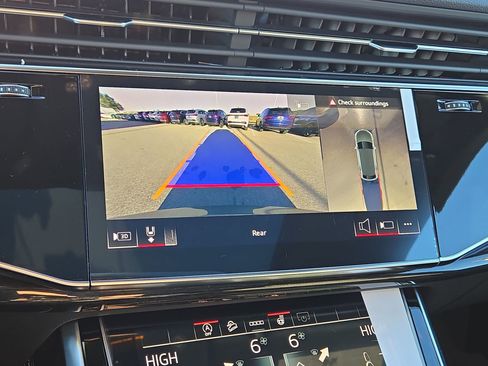 New 2026 Audi Q8 Premium Plus image 18